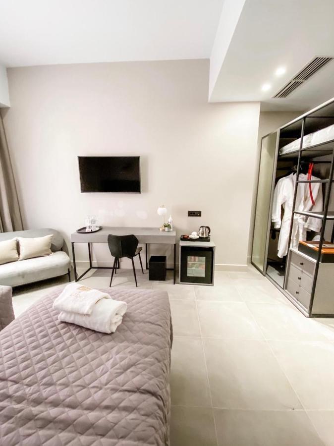 Royalty Hotel Atene Esterno foto