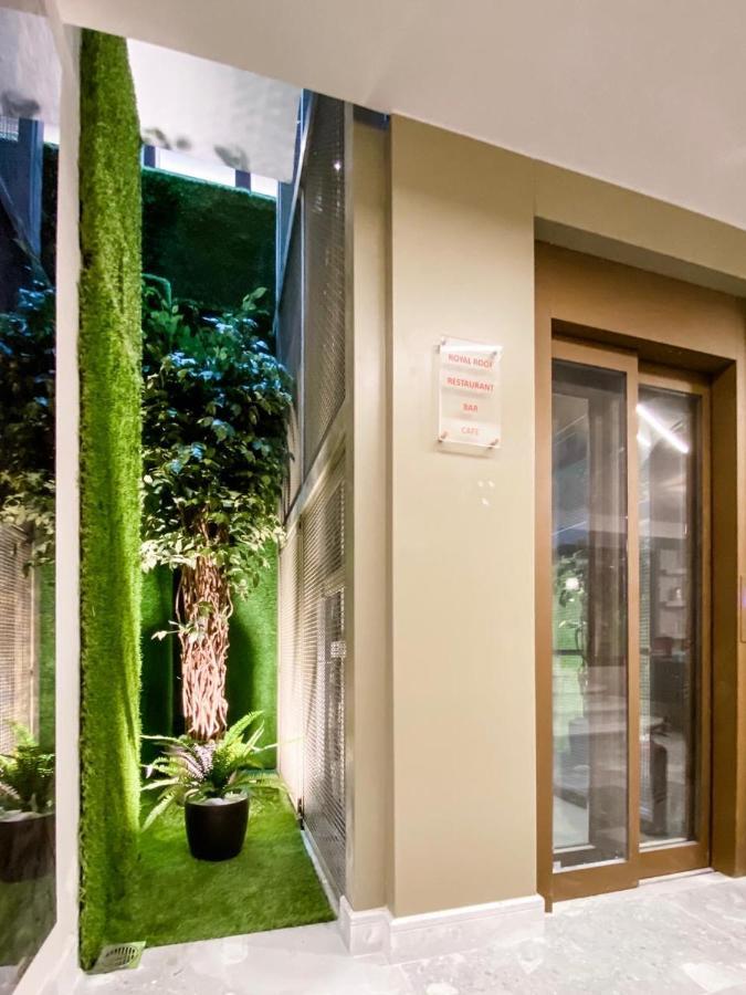 Royalty Hotel Atene Esterno foto