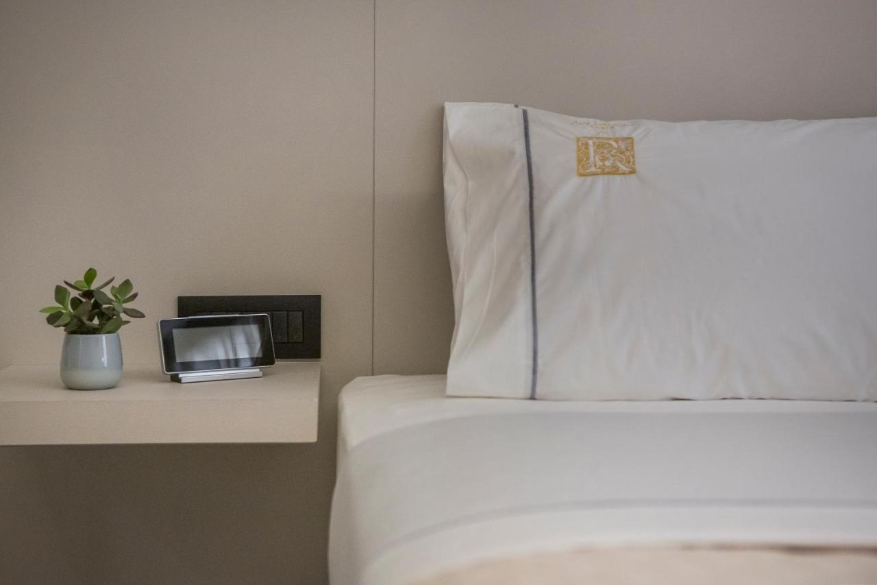 Royalty Hotel Atene Esterno foto