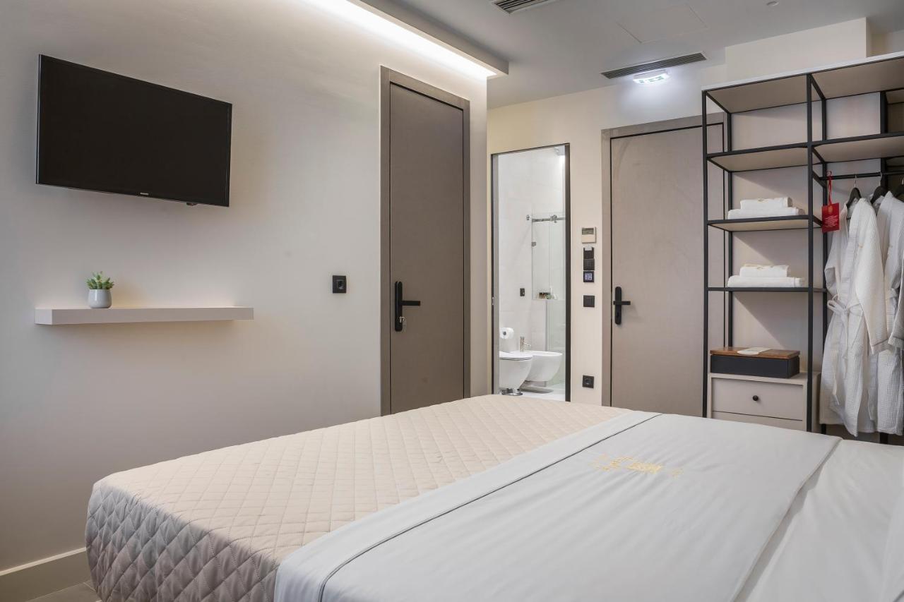 Royalty Hotel Atene Esterno foto
