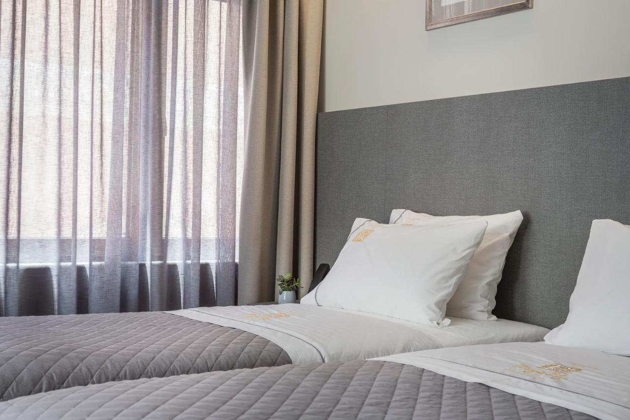 Royalty Hotel Atene Esterno foto